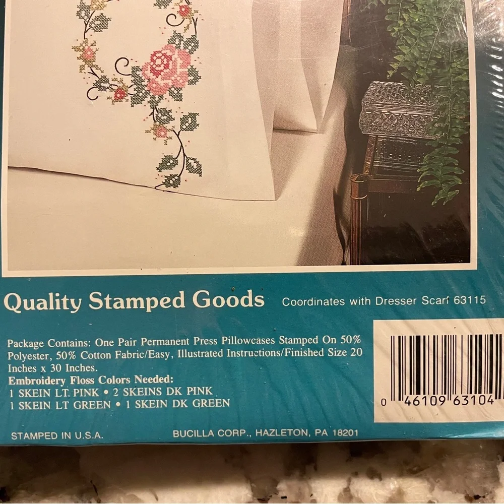 Bucilla Pillowcases Flowers & Vines Stamped Cross Stitch Embroidery 63104 NEW